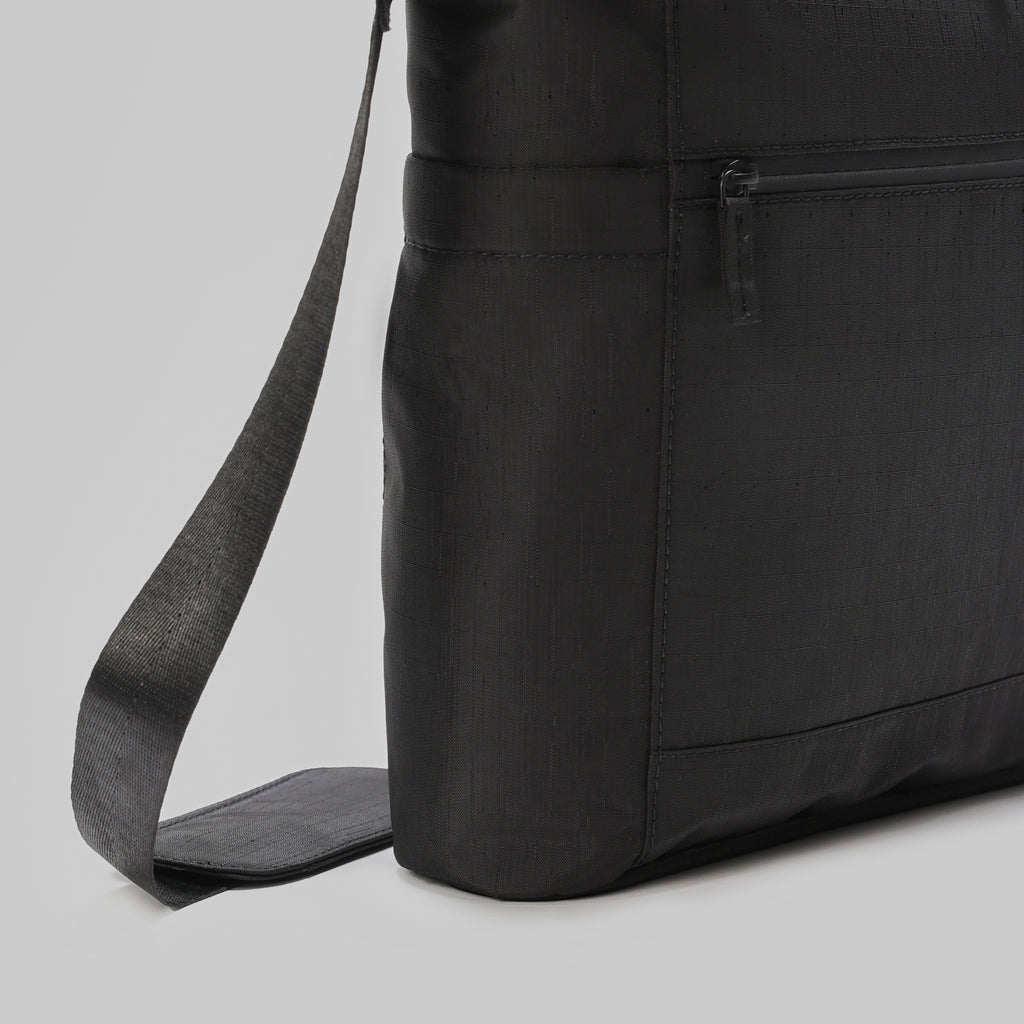 The Totepack - Black