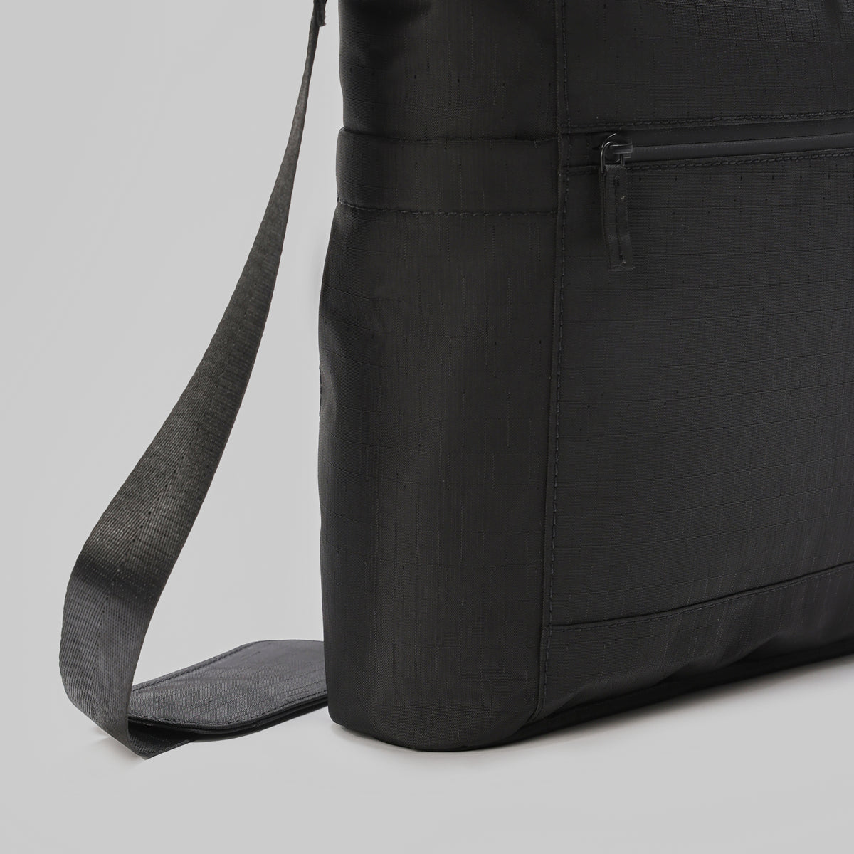 The Totepack - Black