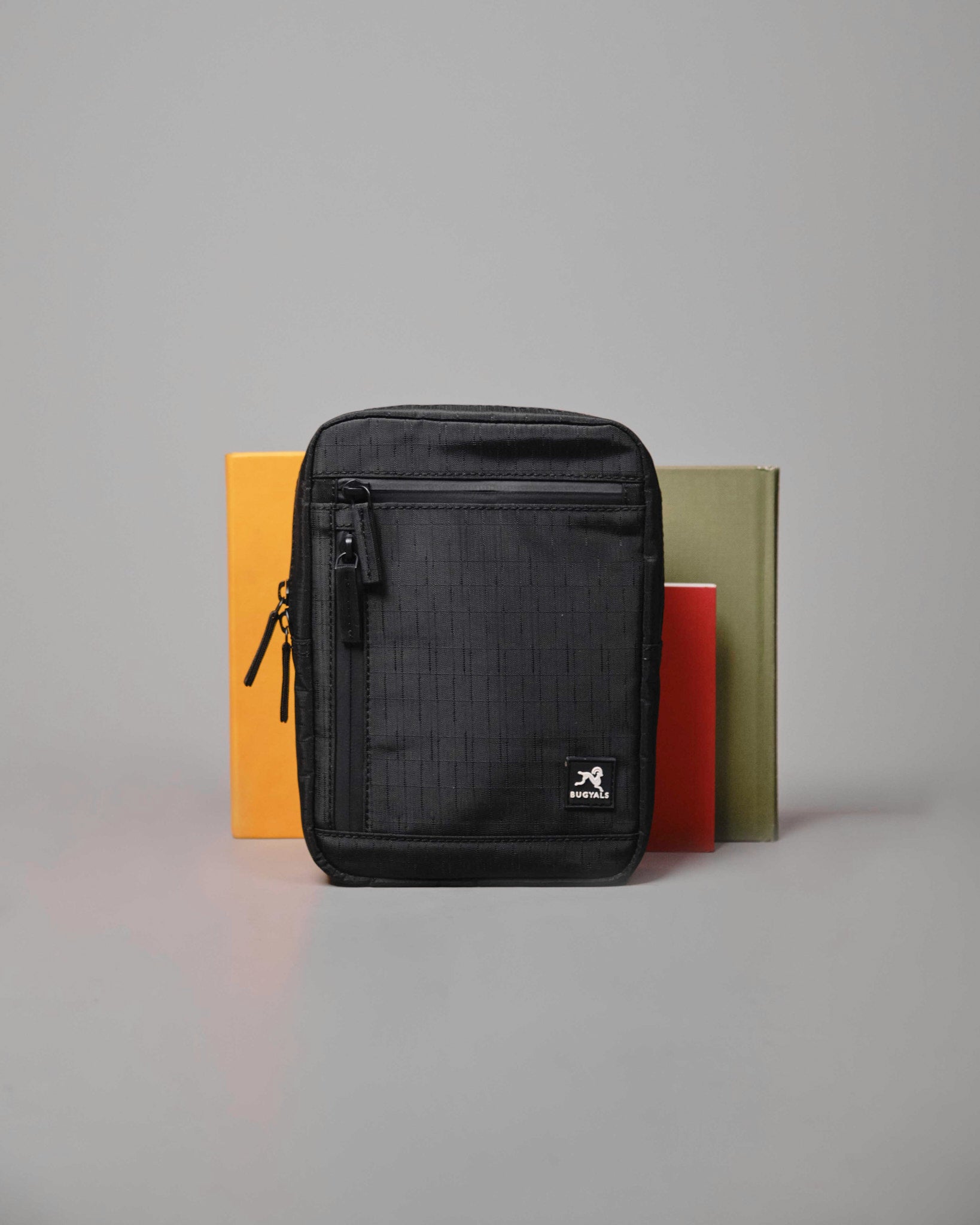 Readers Crossbody - Black