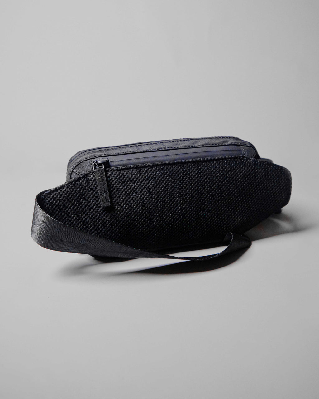 Daily Sling - Black