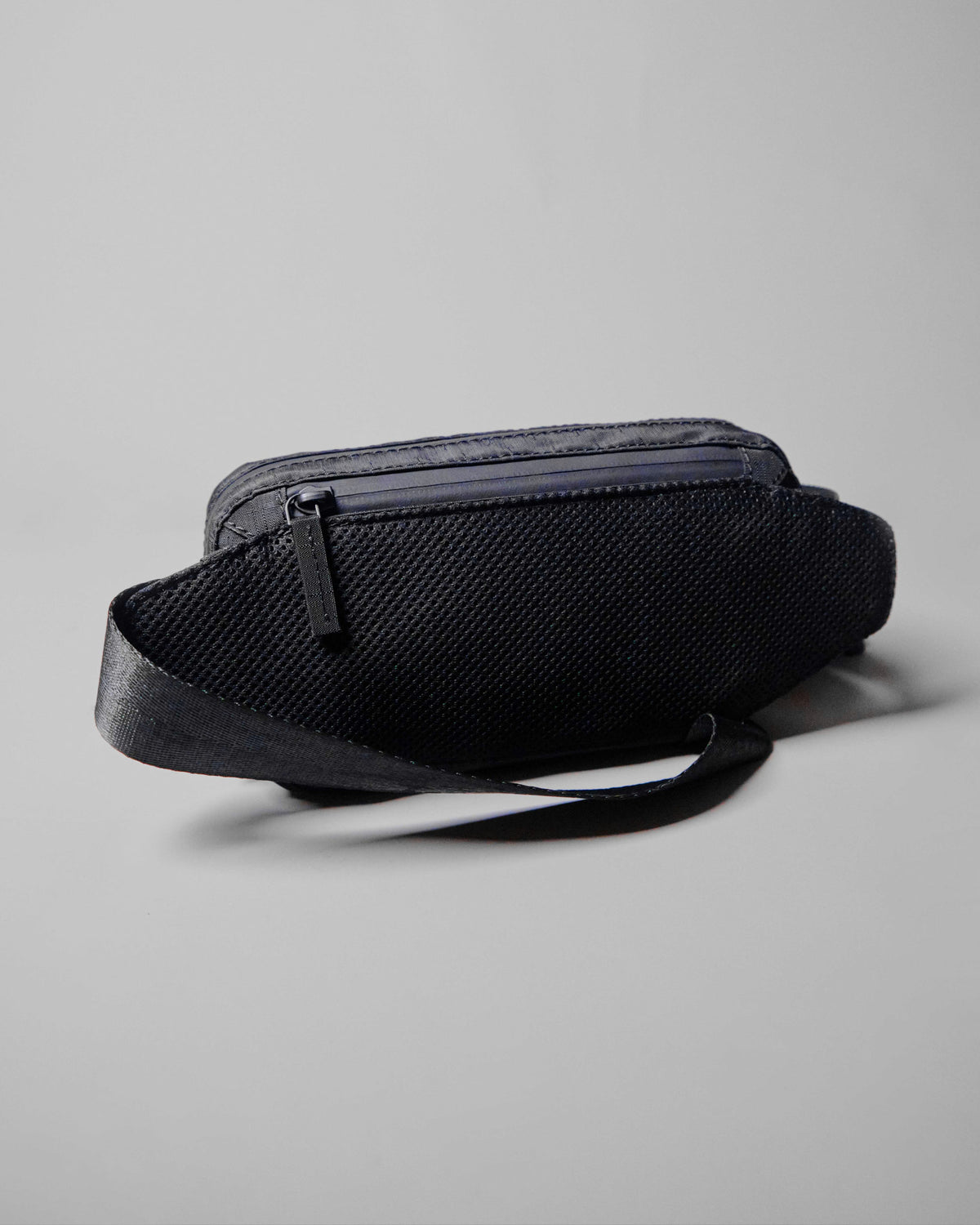 Daily Sling - Black