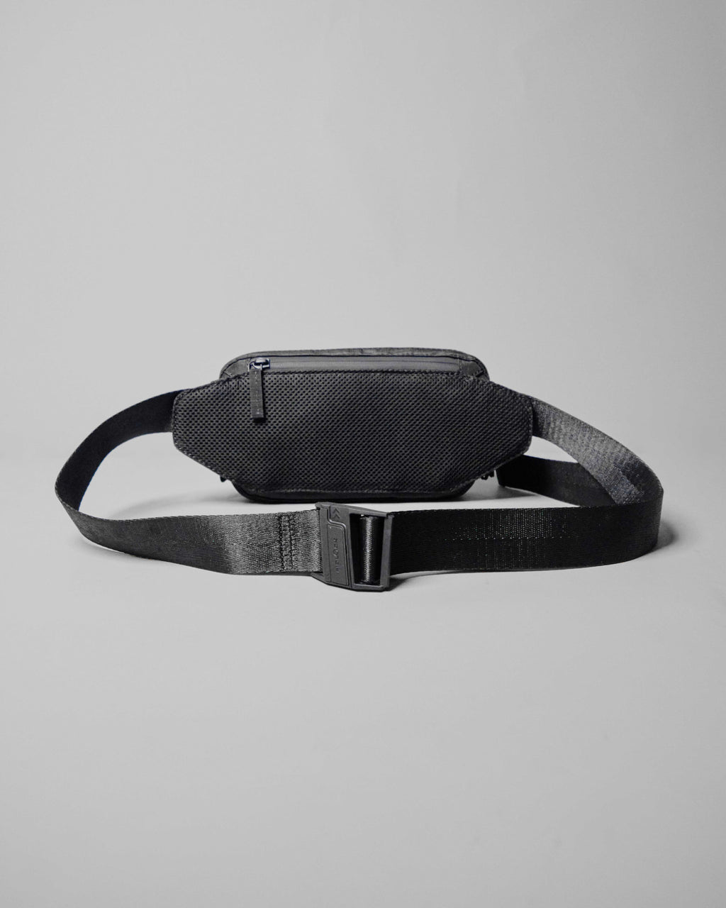 Daily Sling - Black